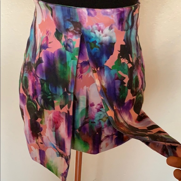 JORGE Mini Skirt - Picture 2 of 3